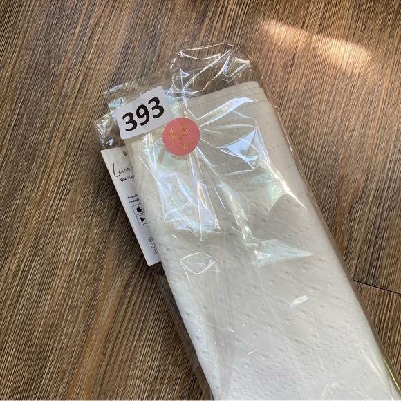 Cupshe White Eyelet Muscle Tee - Picture 10 of 10